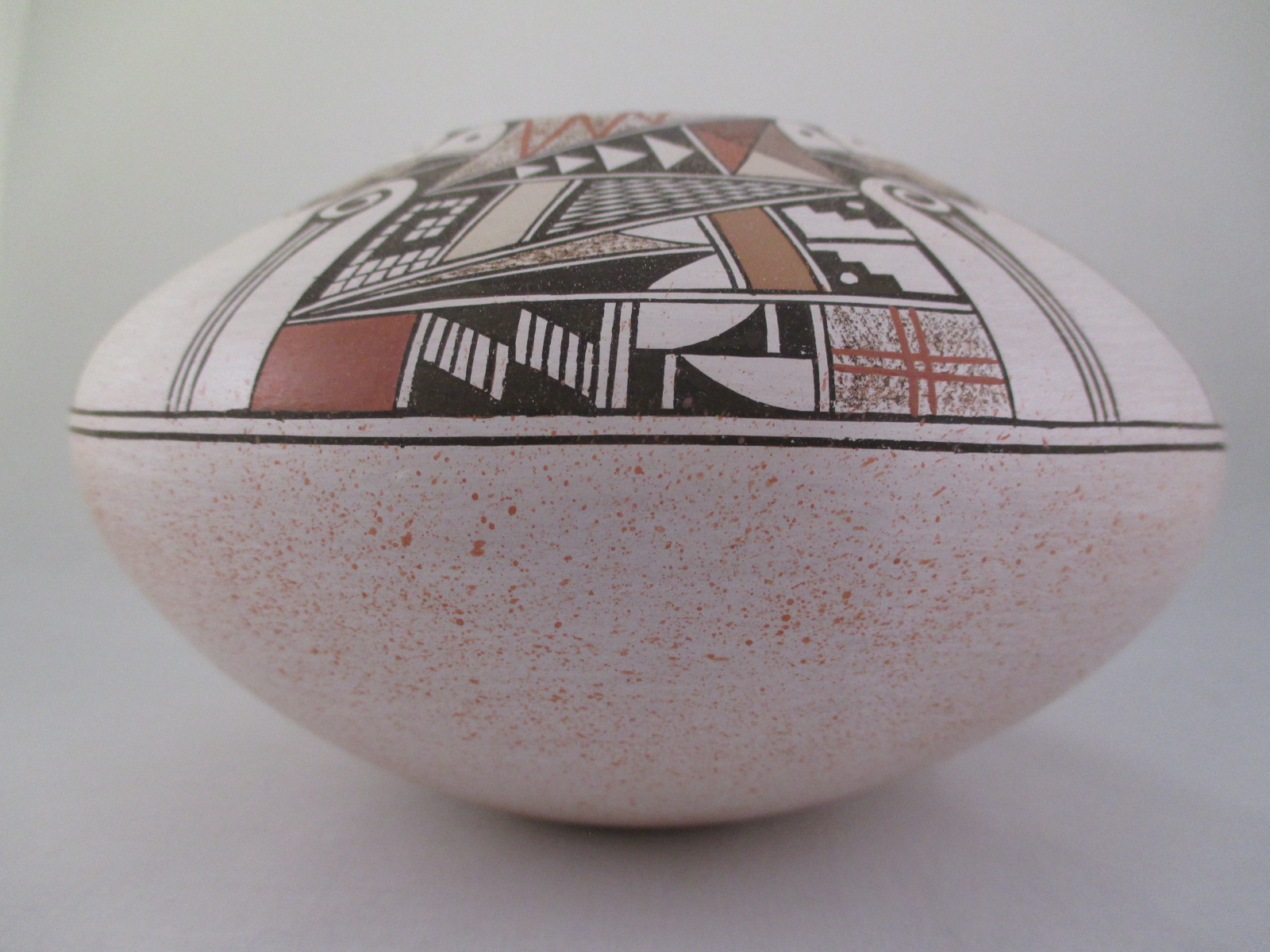 Rainy Naha Hopi Pottery