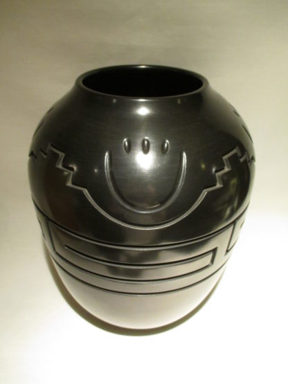 Large Storage Jar by Jeff Roller – Santa Clara Pueblo Pottery – Please Call for Pricing Information