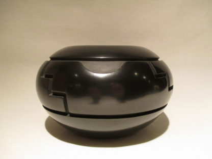 Jeff Roller Santa Clara Pueblo Pottery – Small Carved Bowl