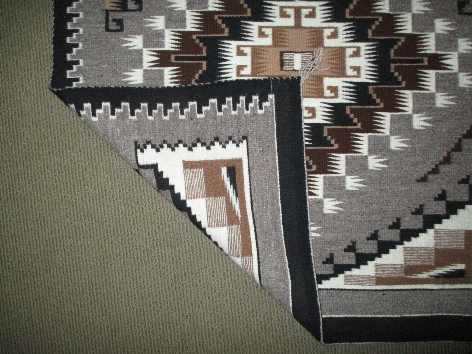 Two Grey Hills Rug by Marie Begay – Medium Size Navajo Rug