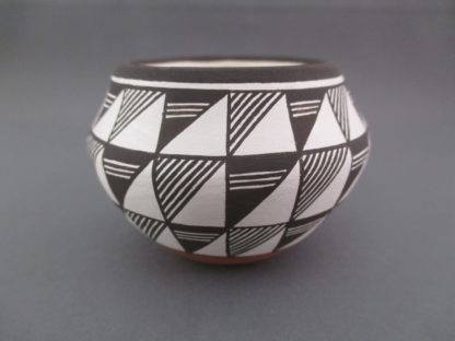 Marilyn Ray Miniature Acoma Pottery Jar