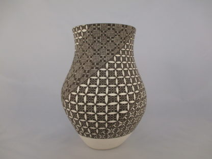 Pottery by Daniel Lucario – Acoma Pueblo