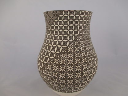 Pottery by Daniel Lucario – Acoma Pueblo