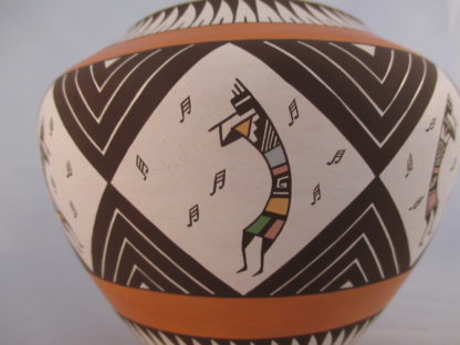 Pottery Jar with Kokopelli design by Daniel Lucario – Acoma Pueblo