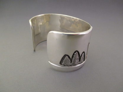 Teton Bracelet – Silver & Gold Teton Bracelet with Roaming Bison