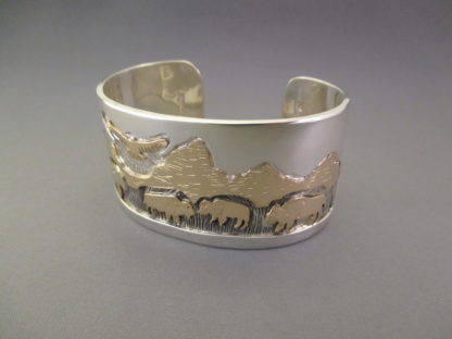 Teton Bracelet – Silver & Gold Teton Bracelet with Roaming Bison