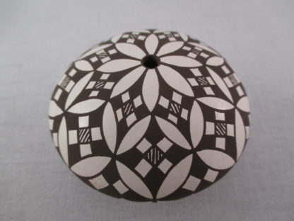 Marilyn Ray Acoma Seed Pot Pottery