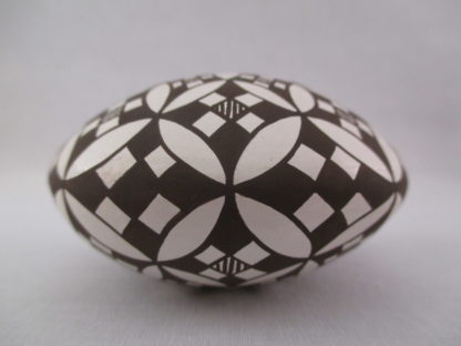 Marilyn Ray Acoma Seed Pot Pottery