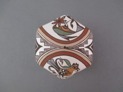 Acoma Seed Pot with Bird design by Diane Lewis-Garcia