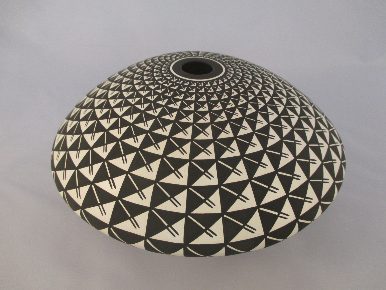Native American Indian Pottery - Larger Seed Pot by Laguna Pueblo potter, Robert Kasero, Sr. $750-