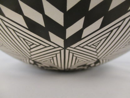 Larger Seed Pot by Robert Kasero, Sr. (Laguna Pottery)