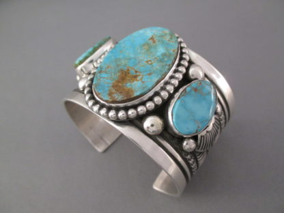 IMPRESSIVE Royston Turquoise Cuff Bracelet