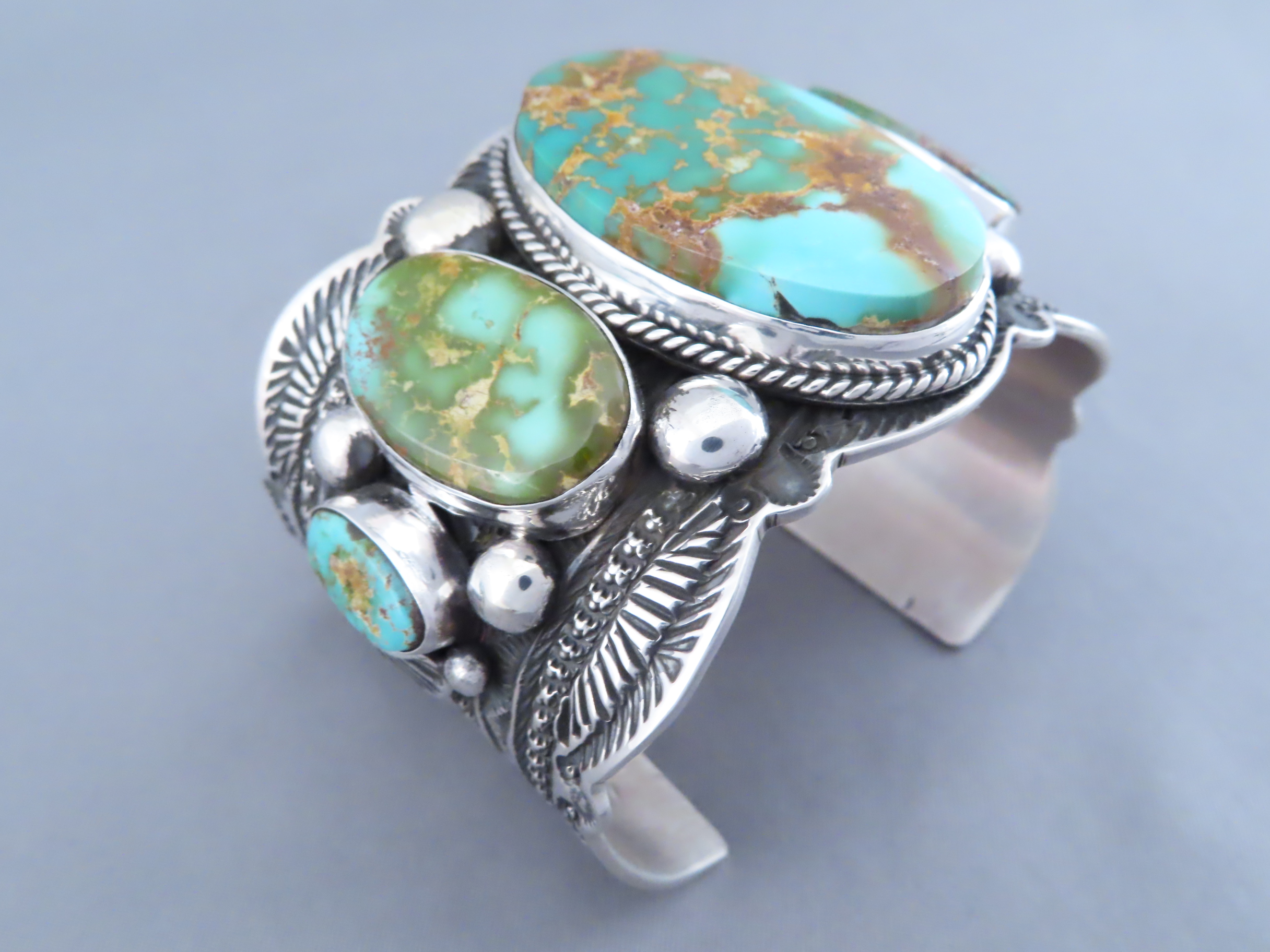 IMPRESSIVE Royston Turquoise Cuff Bracelet