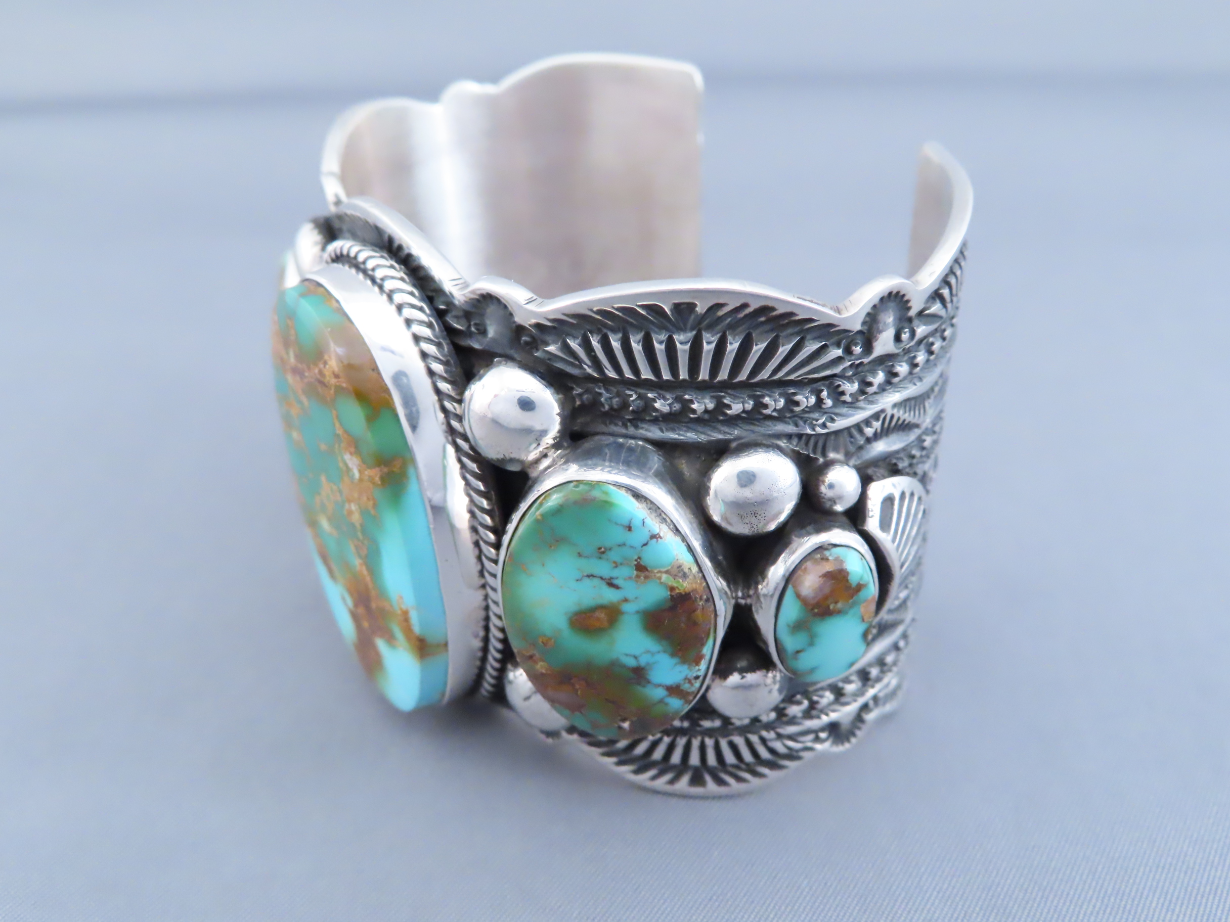 IMPRESSIVE Royston Turquoise Cuff Bracelet