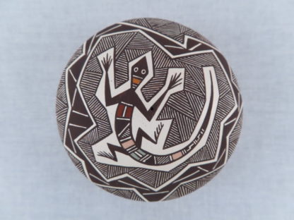 Rebecca Lucario Fine-Line Acoma Seed Pot with Geckos