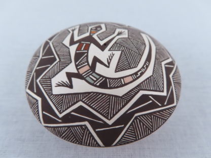 Rebecca Lucario Fine-Line Acoma Seed Pot with Geckos