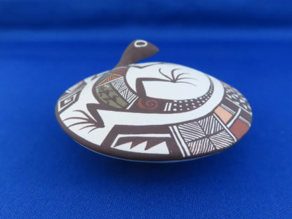 Carolyn Concho Seed Pot with Gecko (Acoma)