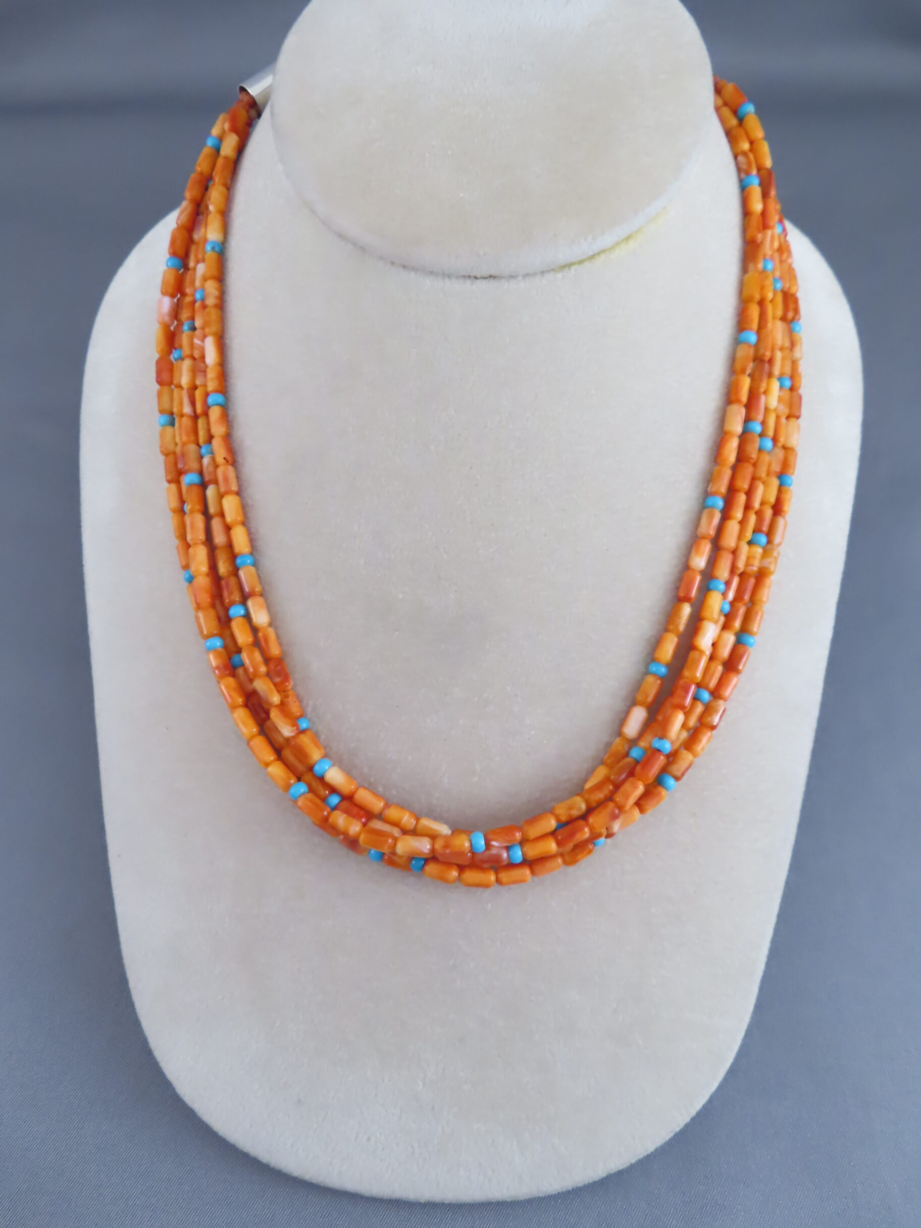 Spiny Oyster Shell Necklace by Desiree Yellowhorse