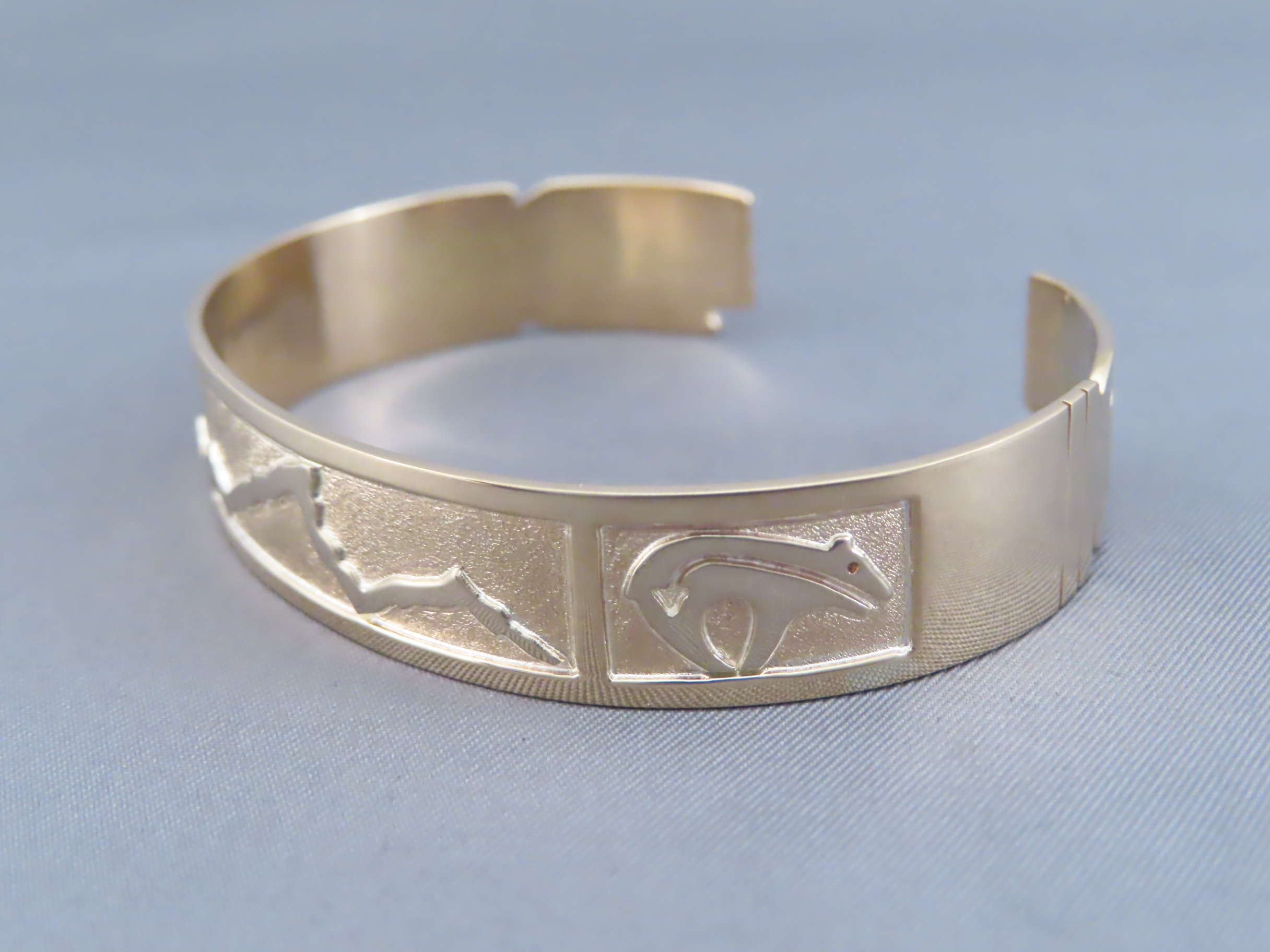 14kt Gold Teton Bracelet – by Robert Taylor