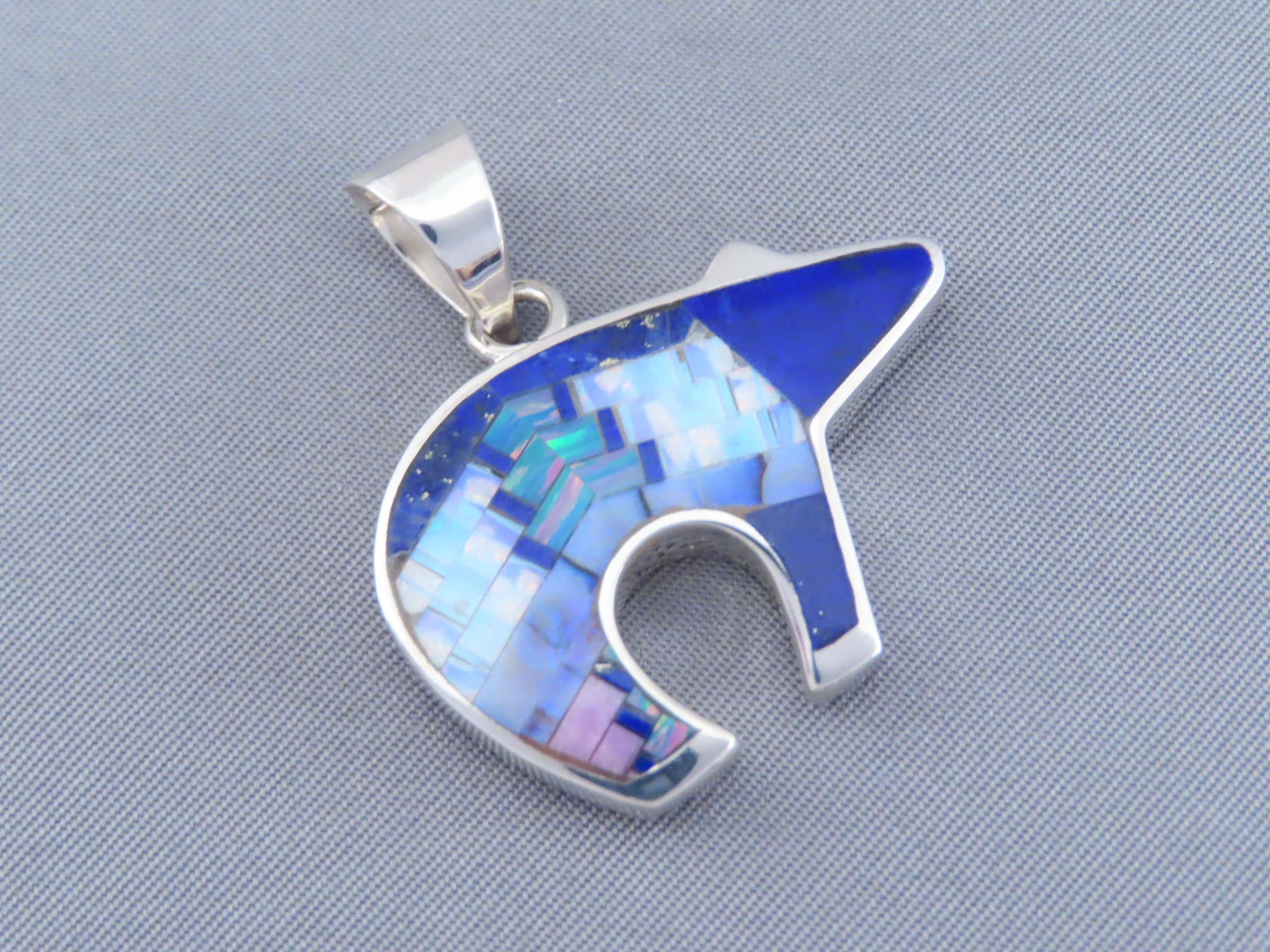 Inlaid Bear Pendant – Reversible Inlay Bear