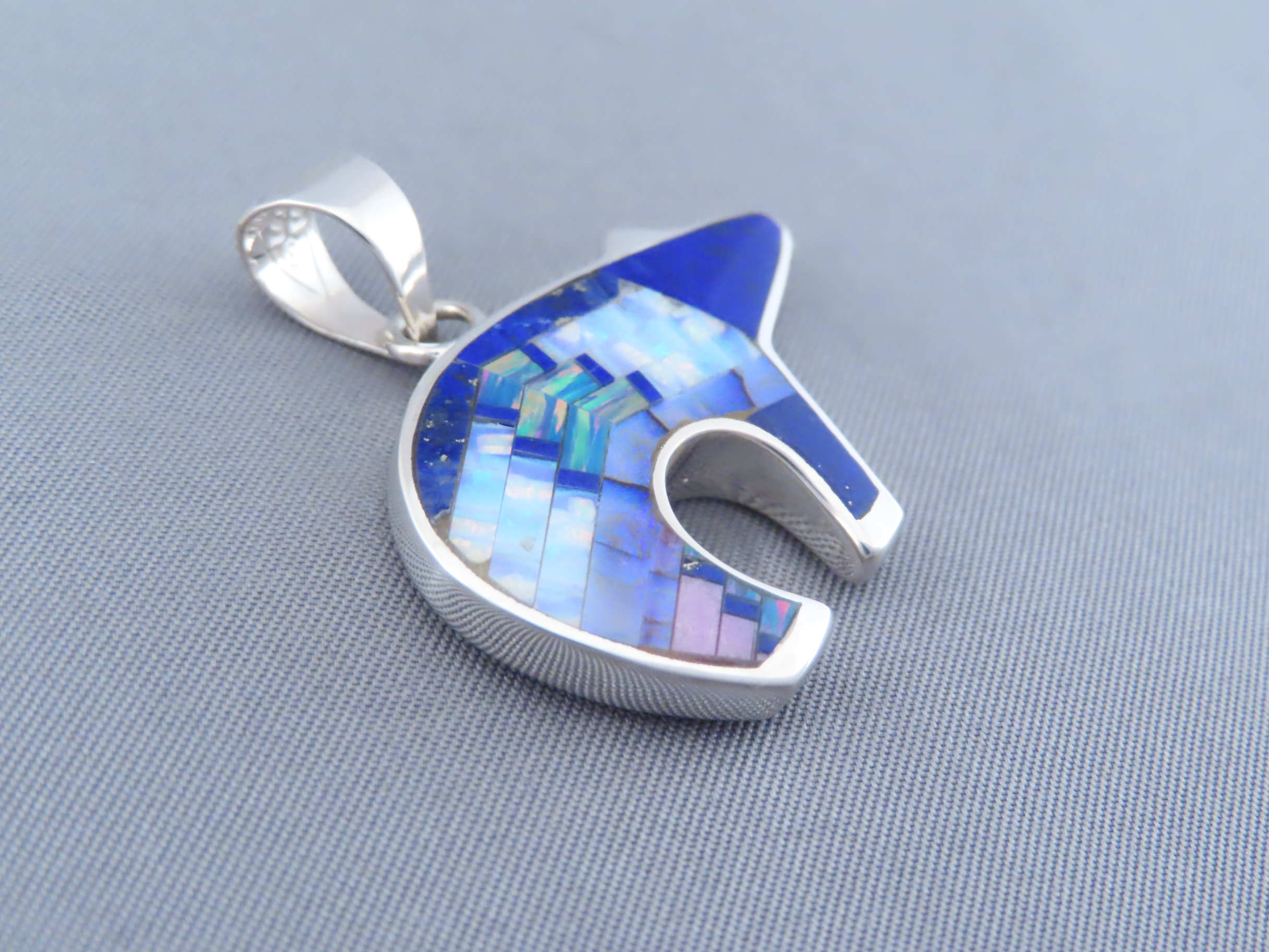Inlaid Bear Pendant – Reversible Inlay Bear