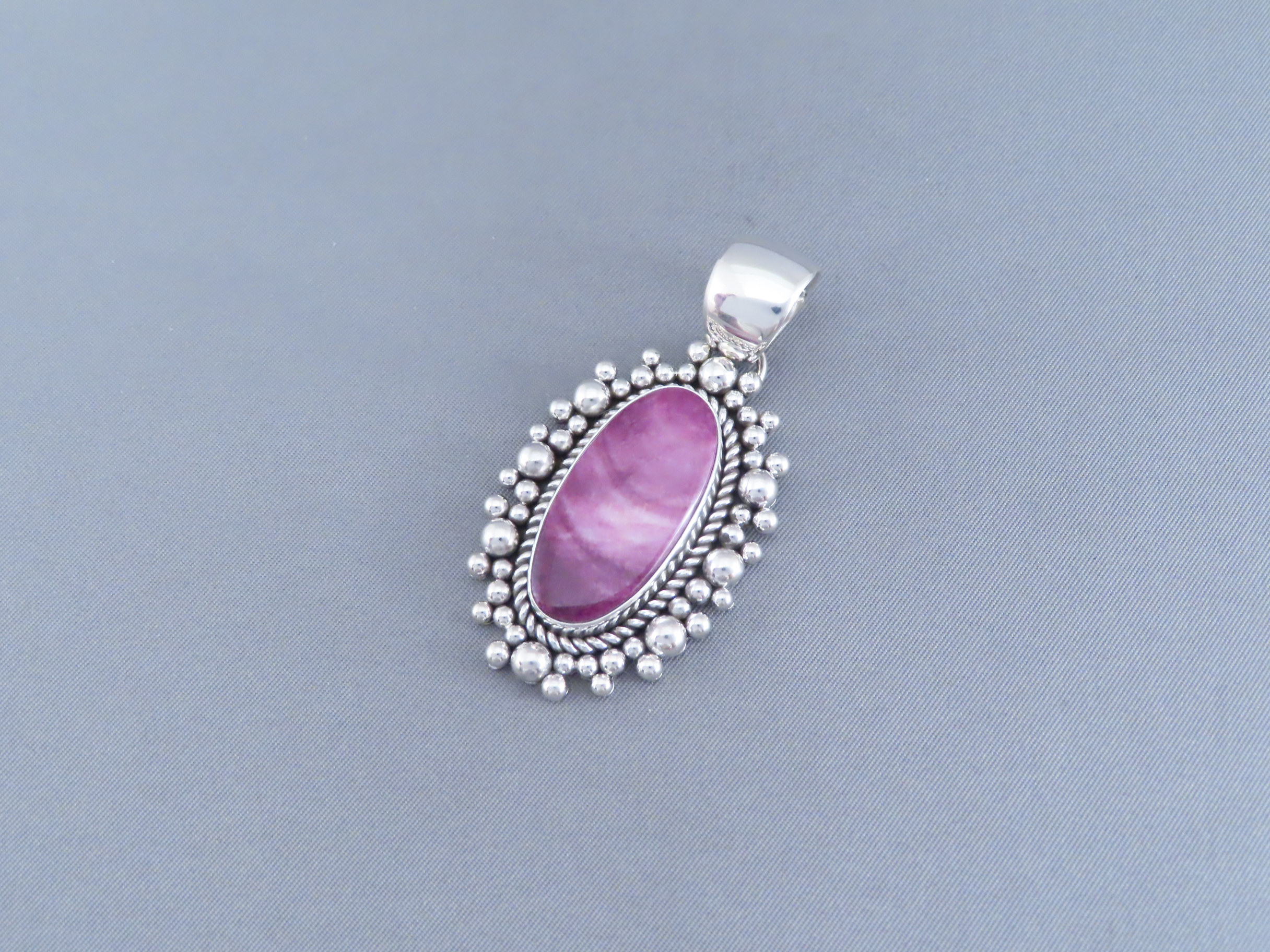 Purple Spiny Oyster Shell Pendant – Yellowhorse