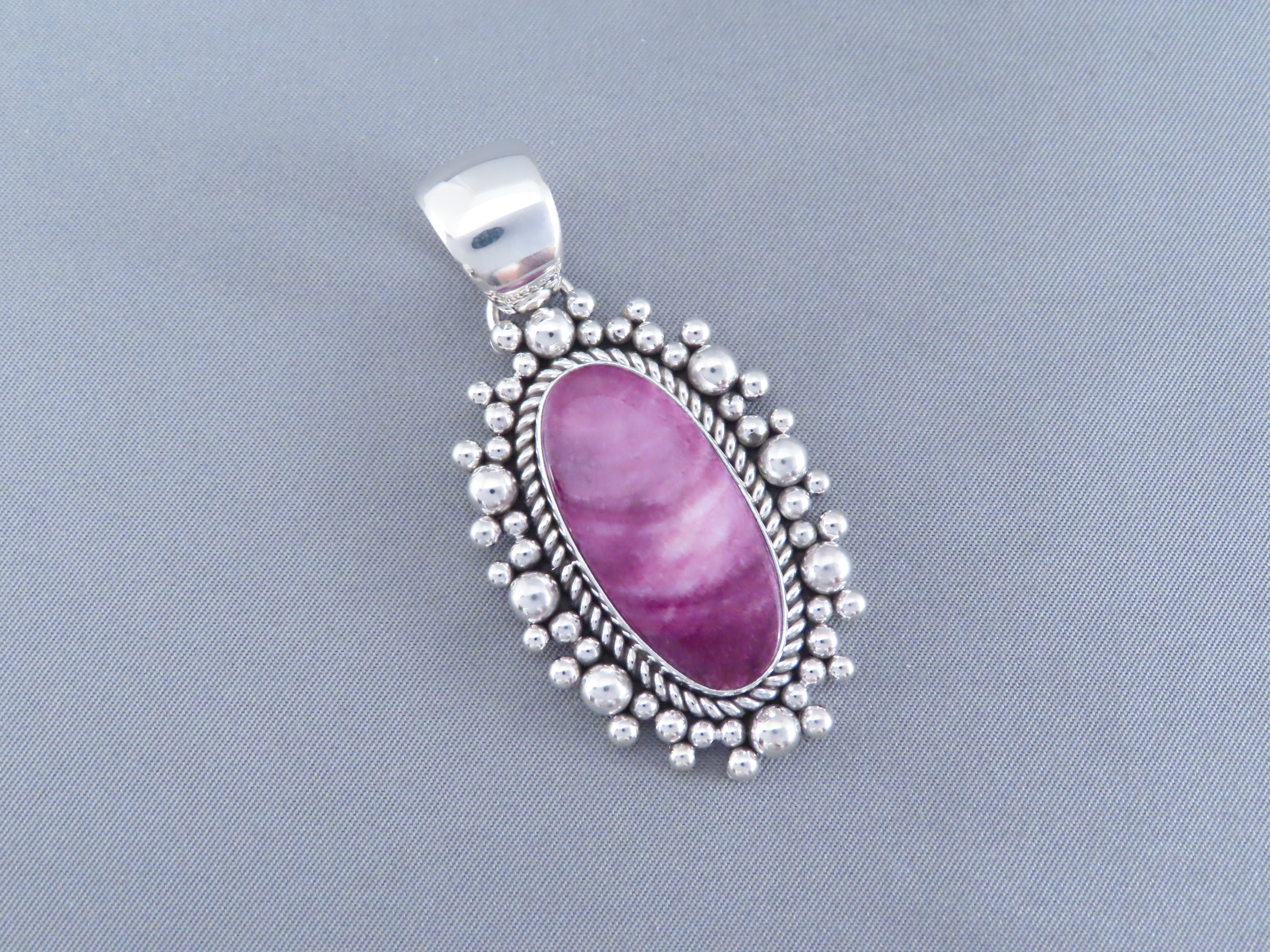 Purple Spiny Oyster Shell Pendant – Yellowhorse