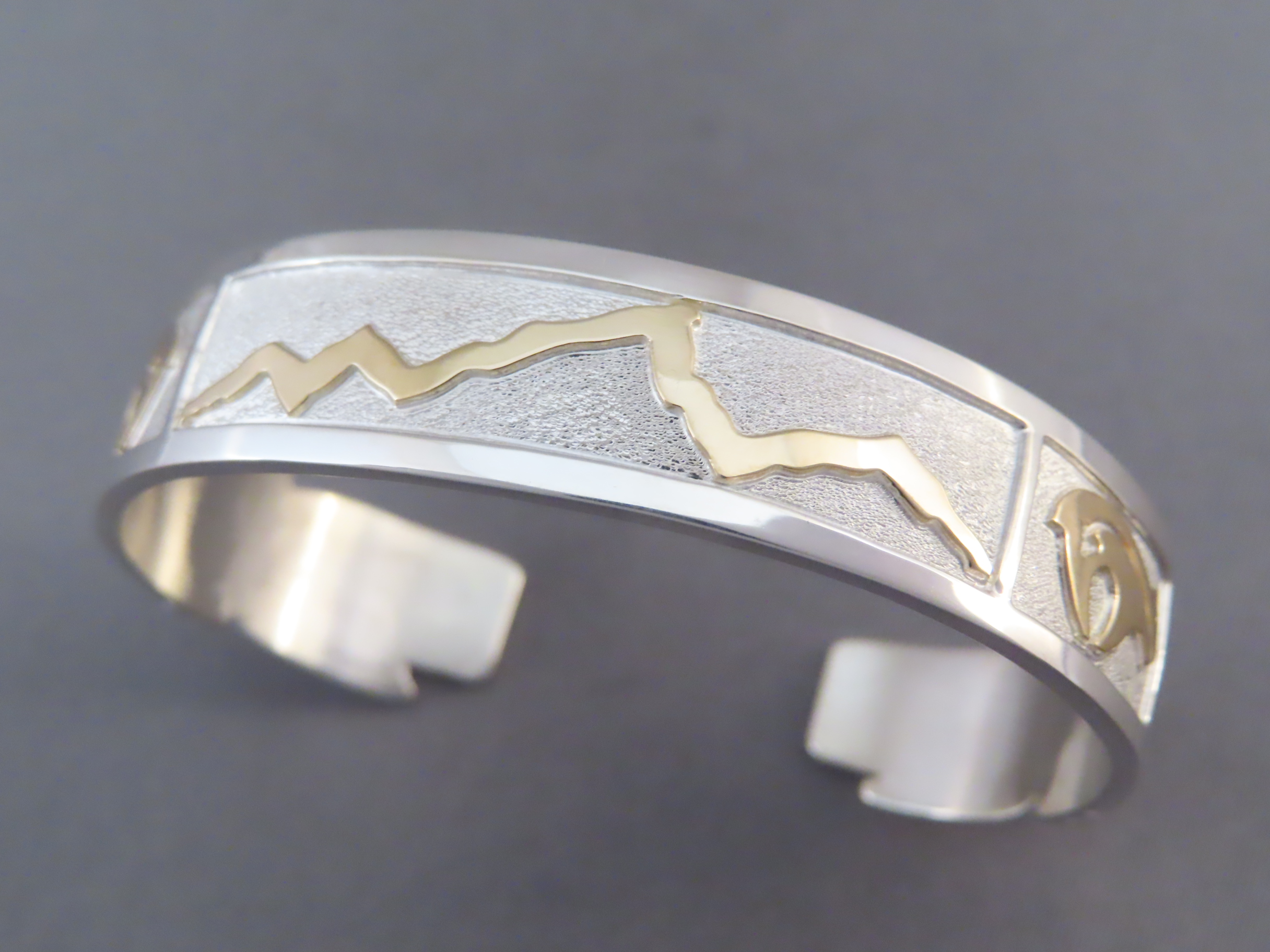 Teton Bracelet – Silver Bracelet with Gold Tetons