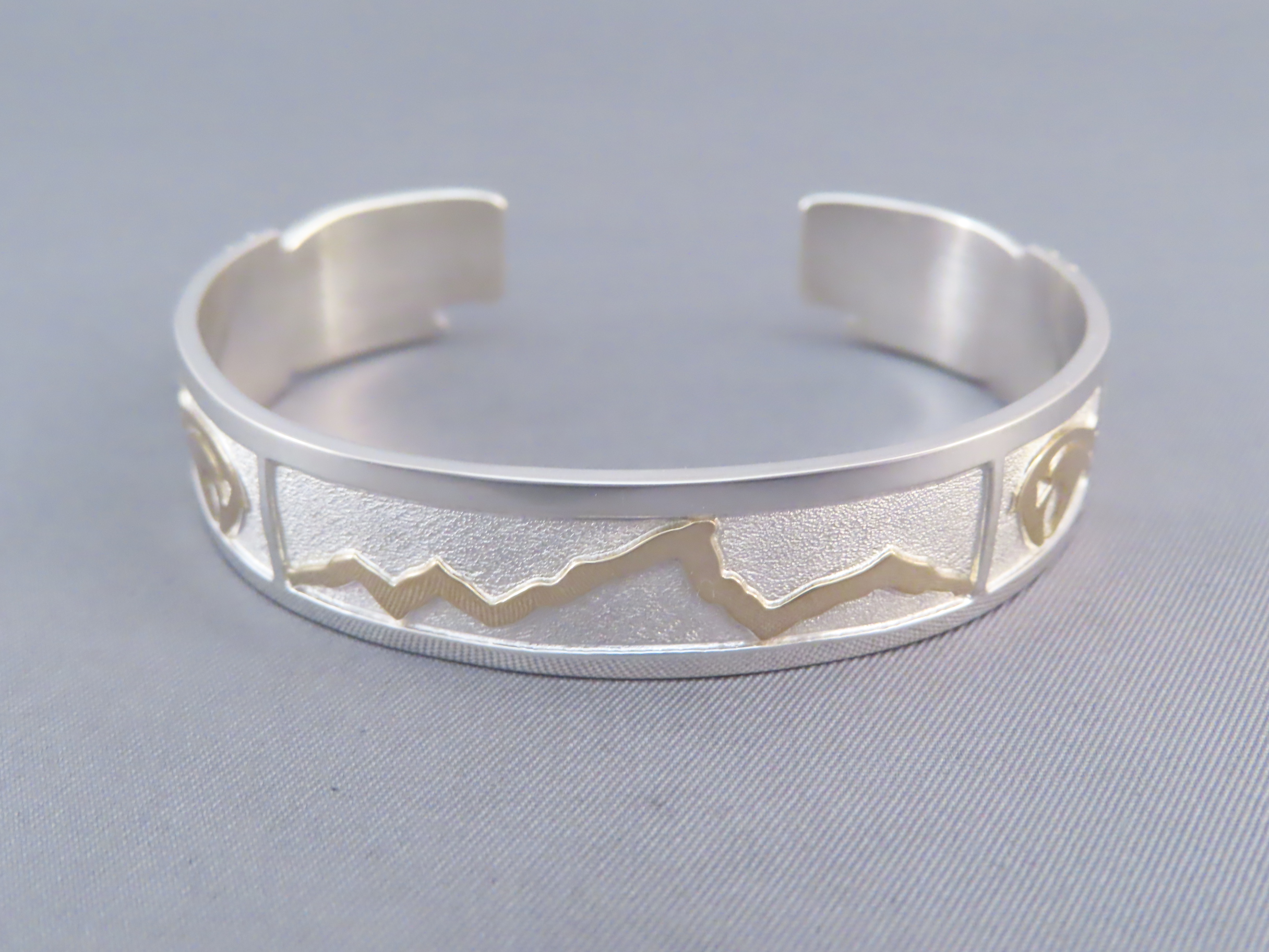 Teton Bracelet – Silver Bracelet with Gold Tetons